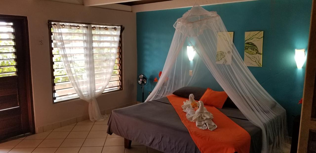Turtle Bay Eco Resort Cayos Cochinos Eksteriør billede